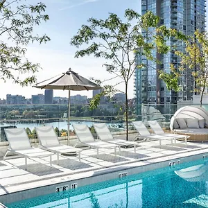 ***** Aparthotel Level Yaletown - Richards Canada